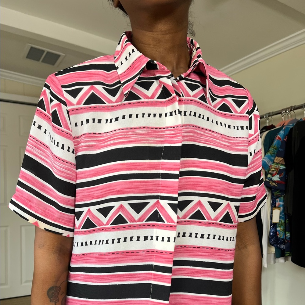 Black and pink funky design button up blouse shirt top Alfred Dunner size 10 - Picture 6 of 7